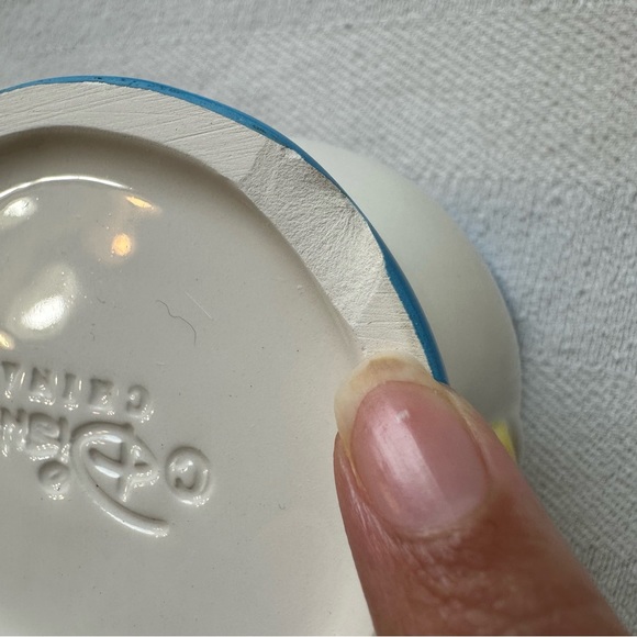 Disney’s 3-D, Donald Duck, ceramic coffee, tea mug cup 5 inches - Picture 8 of 9